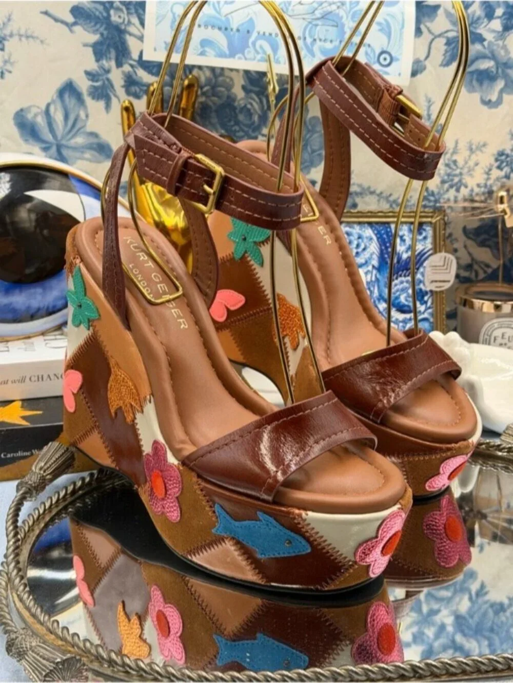 🆕 KURT GEIGER LONDON 🧿 NWOB Patchwork Platform Wedge Heel, Brown - Sz 37 US 7